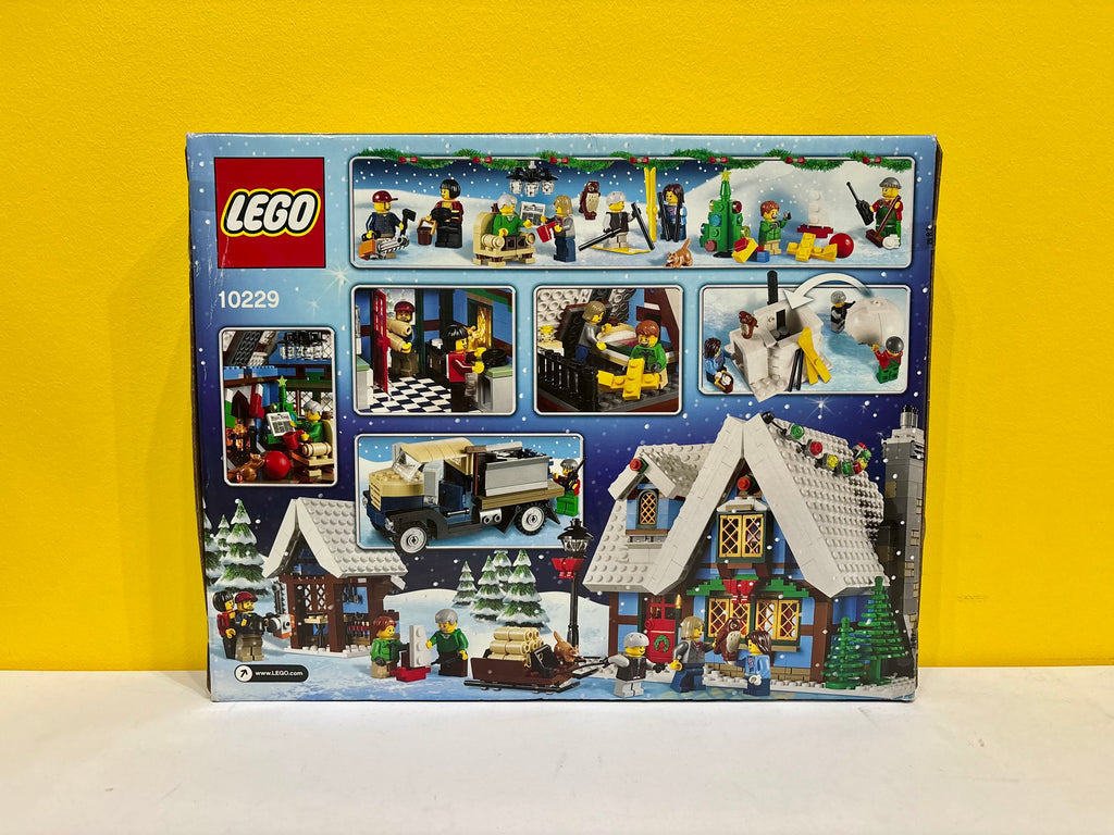 10229 Winter Village Cottage