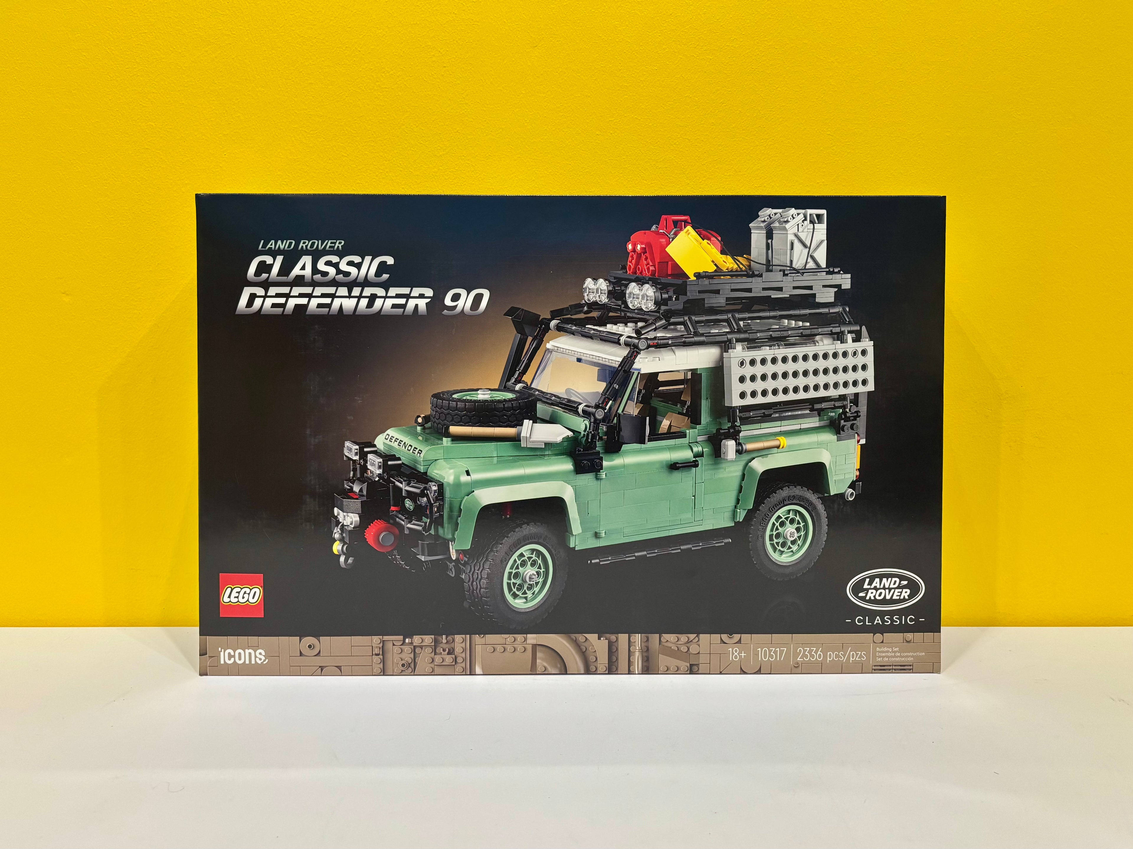 10317 Land Rover Classic Defender 90