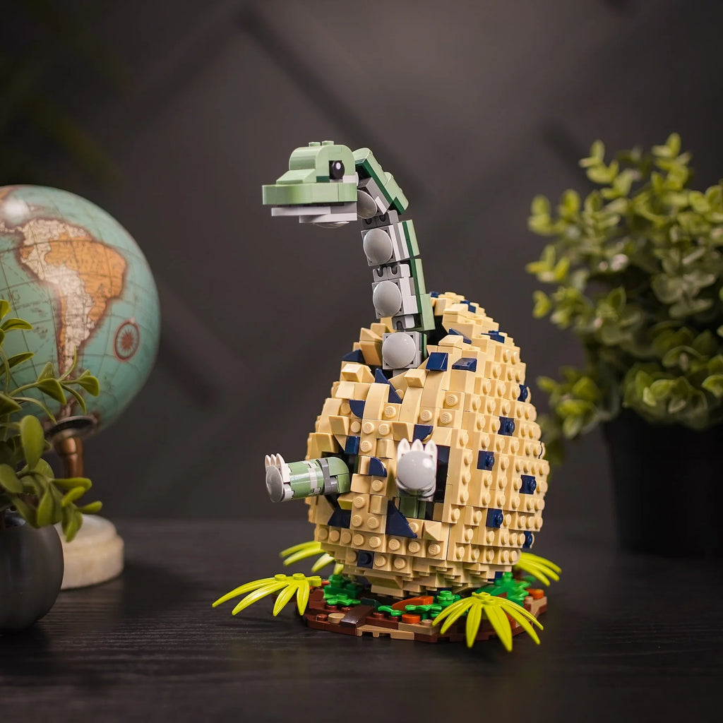 Bricker Builds - Brachiosaurus Dino Egg
