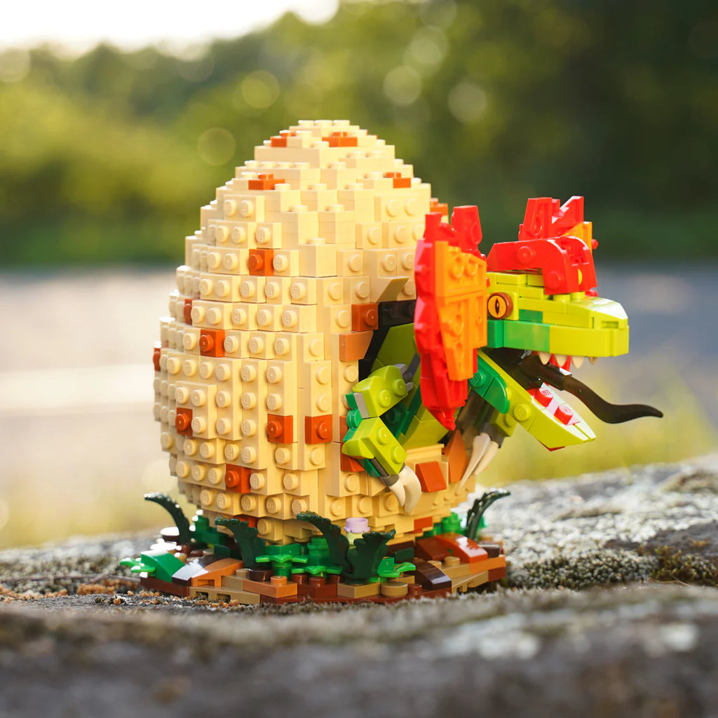 Bricker Builds - Dilophosaurus Dino Egg