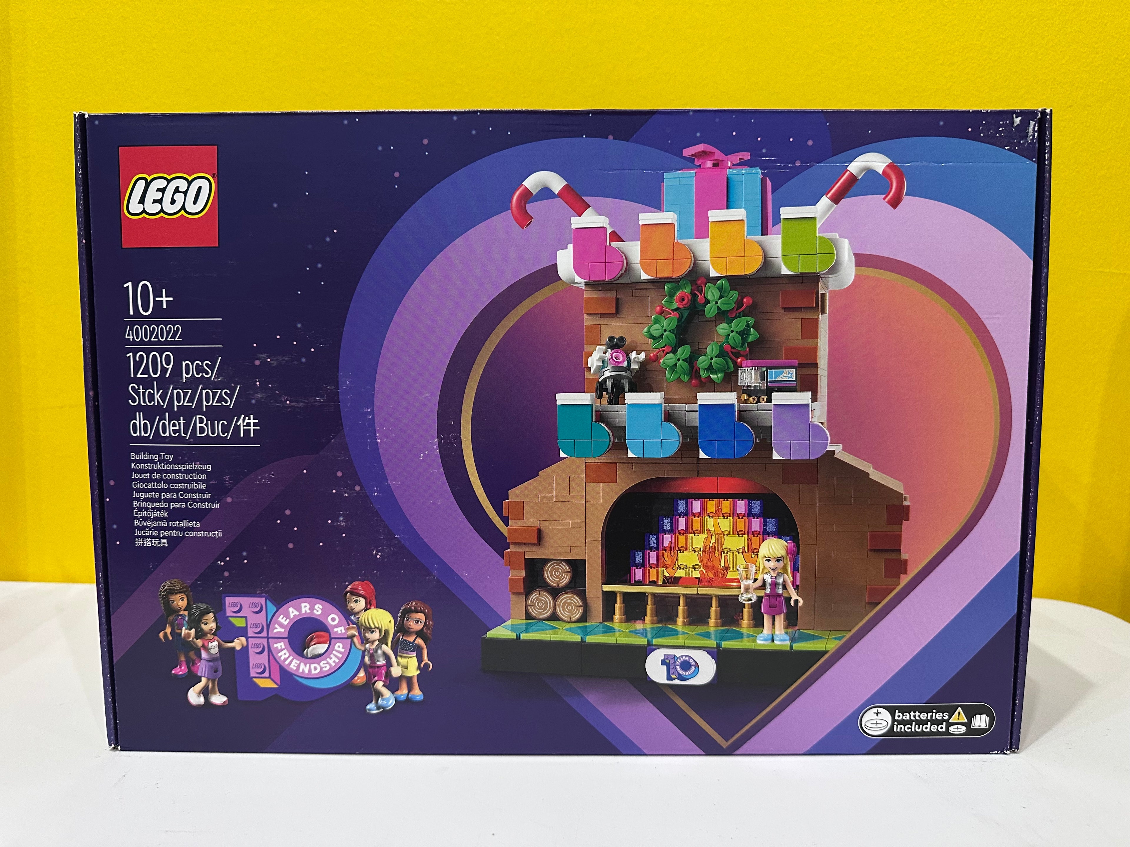 4002022 - 2022 Employee Exclusive - 10 Years of Friendship