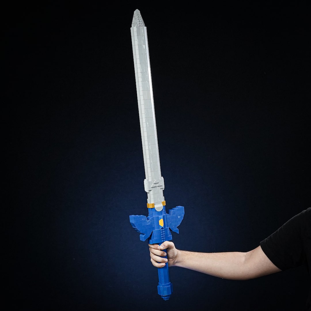 Bricker Builds - Hero's Sword Life-Sized Replica (Zelda)